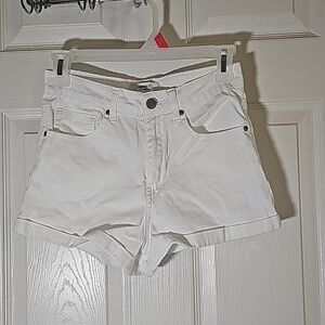 Forever 21 White Cuffed Shorts Size 26